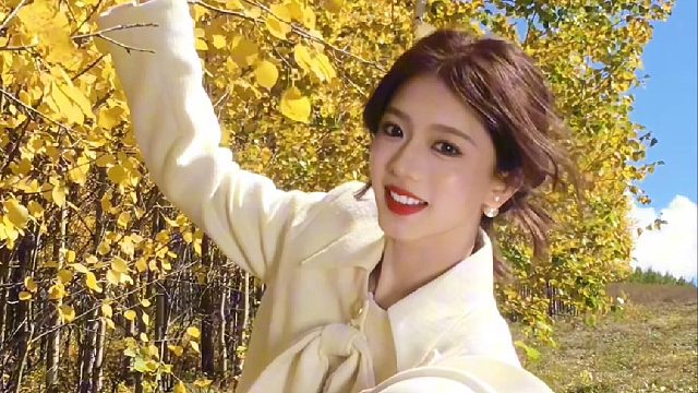 在呼伦贝尔追了一场秋