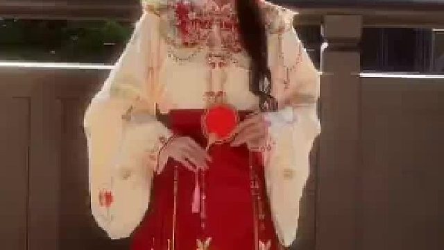 良缘由夙缔 佳偶自天成” 不敢想订婚穿这套该有多惊艳！