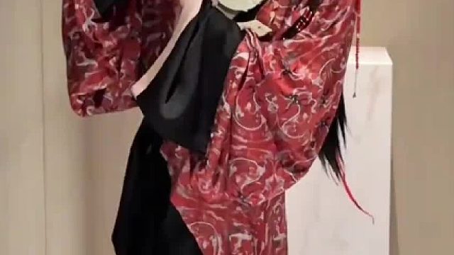 “慢慢瞧吧，我要搅他个天翻地覆”