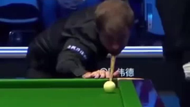 斯诺克利索夫斯基别样的认输方式 上演“保龄球”进洞