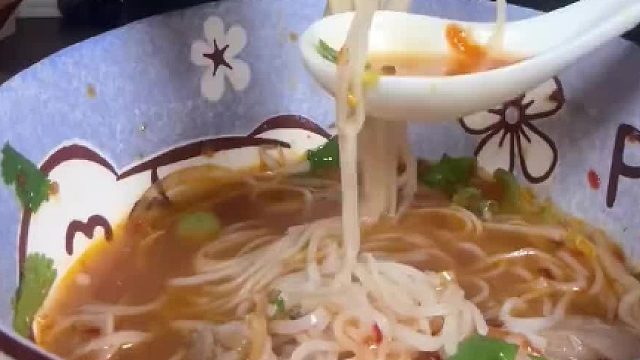 一看就是经常吃亚洲美食的歪果仁