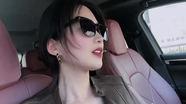 现在小奶狗这么勇吗  ​