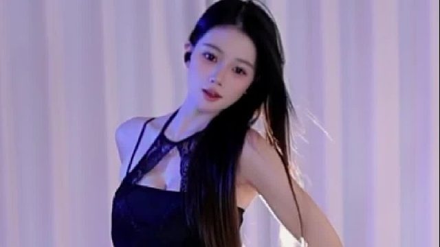 【没有小白兔了】姐姐不需要文案，但是需要点赞