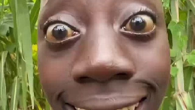 当小光头的朋友打电话找他时