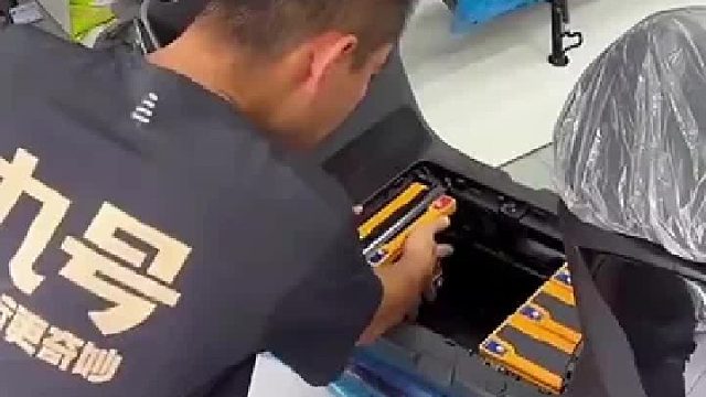 电动车装电瓶，竟然这么多！