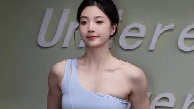 依旧毫无训练痕迹