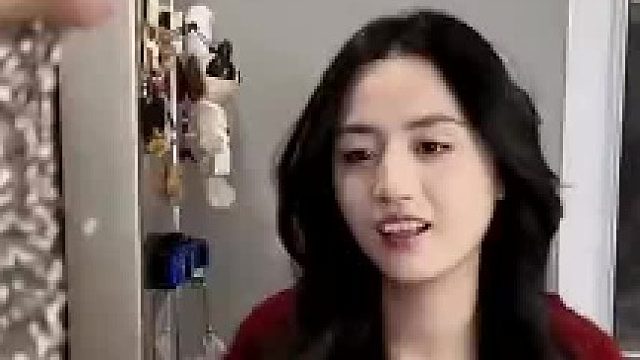 男生发现女友私密衣物，结果女生一句话，戳破男生小心思