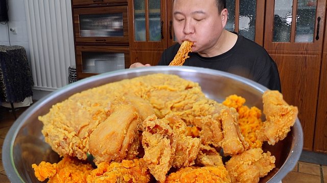 今日份快乐：爆辣火鸡面！火鸡面，爽就完事儿了！大口嗦面超过瘾