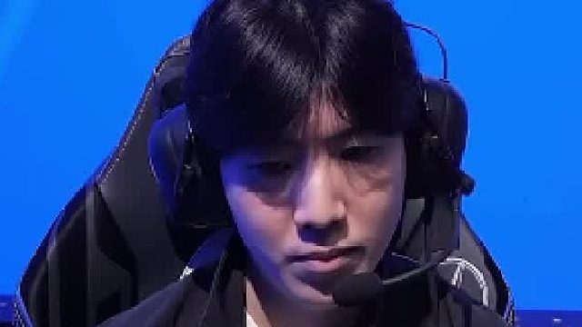 英文流解说：Theshy维鲁斯单杀第一视角！