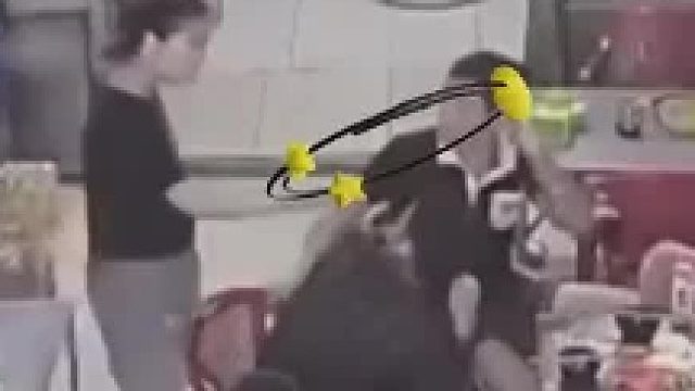 这一巴掌莫名的爽