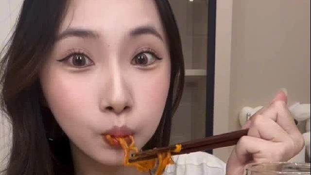 宵夜先来个明天后悔系列水肿套餐