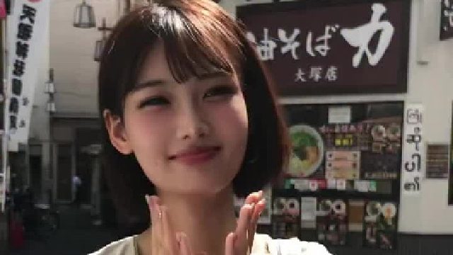 存一些日常生动感拍照姿势胶片引导现场