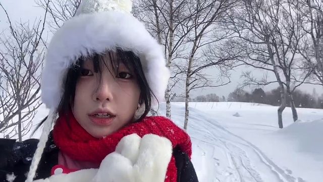 居家慵懒时刻，可爱气息慢慢弥漫