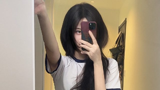 已经可以看到掉帧卡顿不稳定，不管怎样有个一直温柔以待哥哥陪着你，是件很开伈的事情