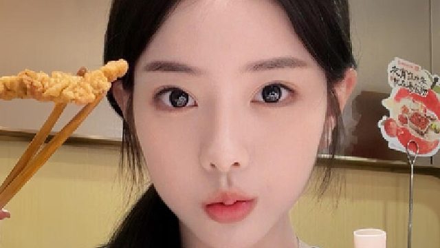 不吃饭的都参加女团了 我这种只能参加美团