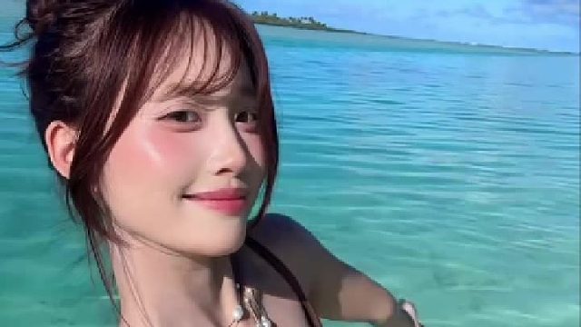 眼底藏柔，甜意悄悄撞进心房