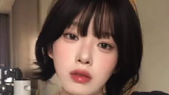 谈吐间的笃定，是大美女的专属气场