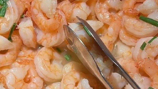 食堂中的天花板都吃啥？