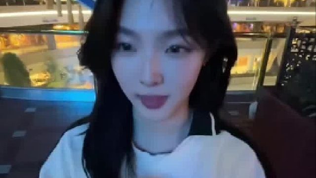 光影交织处，清甜感悄然绽放