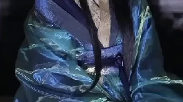 我蛊惑人心的手段，从来都不是蛊 蓝色的汉服好特别啊！