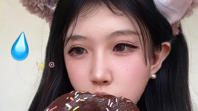 Vlog 万圣节迪士尼，啃个巨型梦龙甜甜圈！！