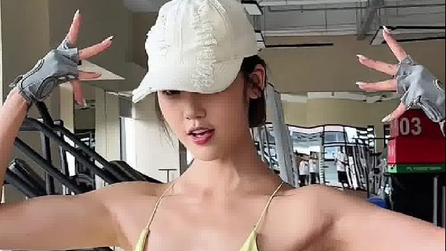 肌肉是女生最好的时尚单品