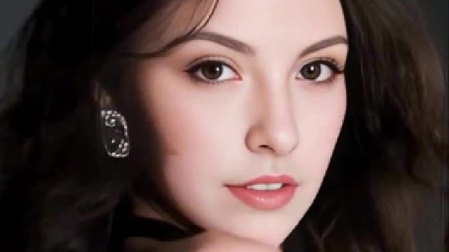 窗畔柔光与轮廓的对话