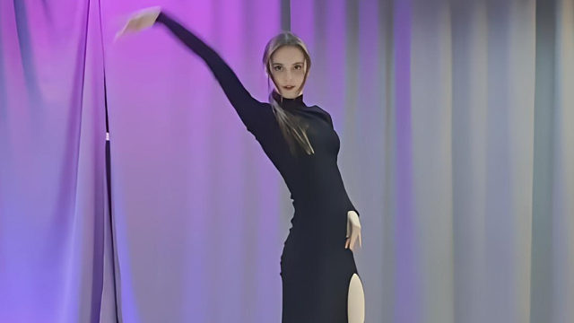 俄罗斯姑娘才艺表演24.04.17_蓝BUFF(欧丽西亚)01