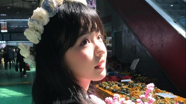 在斗南花市里兜售春天