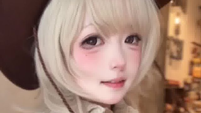 努力耍帅中但朋友还是说很萌