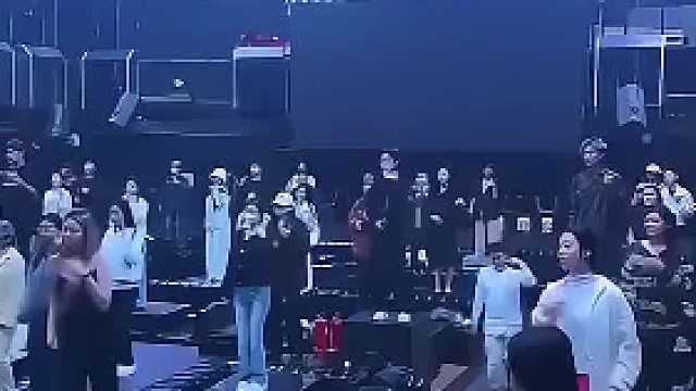 这是岗前培训？懂得解释一下