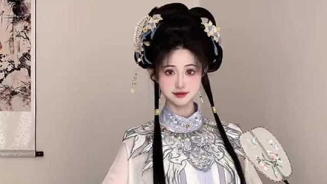 好像青花瓷｜明制好端庄 好美丽一云肩！