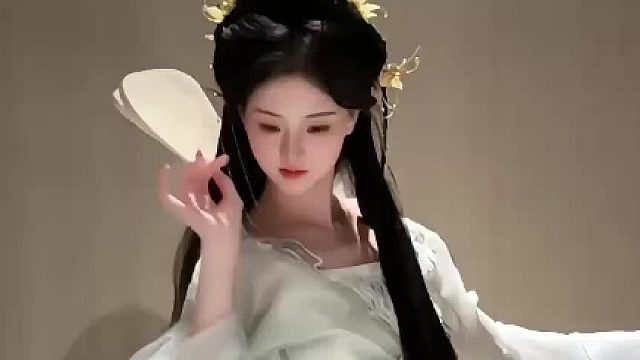 像一朵穿裙子的云