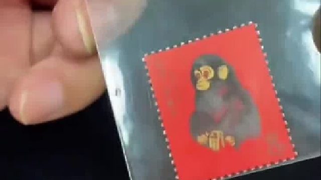 女子回收猴票，张嘴就要1万5，没想到现在零头都没有！