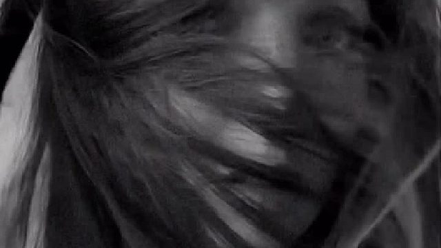 微表情掐秒定格  灵气顺着镜头冒