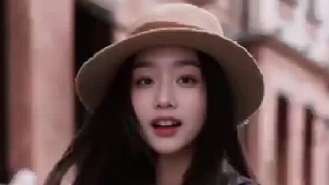 初见乍惊欢，久处亦怦然