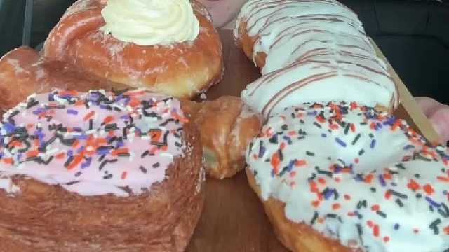 又到了小哥的下午茶时间