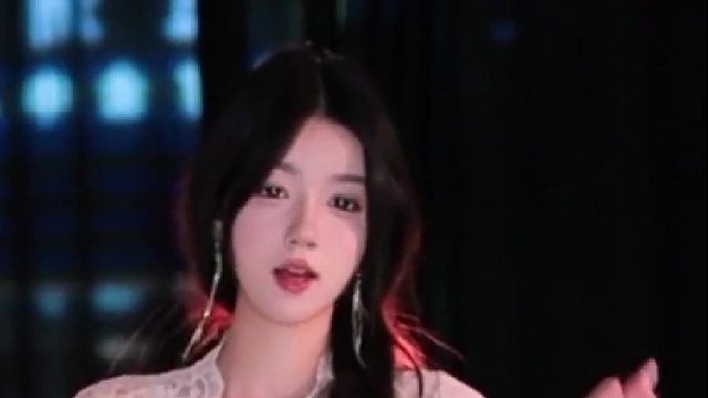 【盛世-草莓西八酱】看，还会发光的我