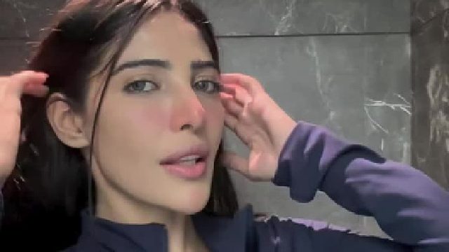 在蒸汽室里放松