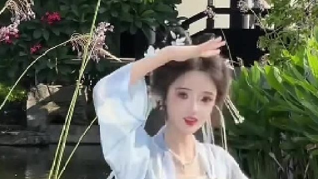 今日人设是下山的小师妹！