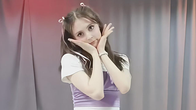 俄罗斯姑娘才艺表演24.04.18_蓝BUFF(欧丽西亚)01