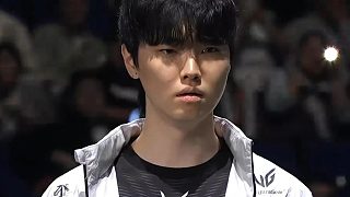 chovy終于要來(lái)LPL了！朱開(kāi)在線喊話藍(lán)總拿下chovy， 再不聯(lián)系就來(lái)不及了！