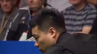 斯諾克 丁俊暉一桿延遲進(jìn)球，梁文博表情都亮了……