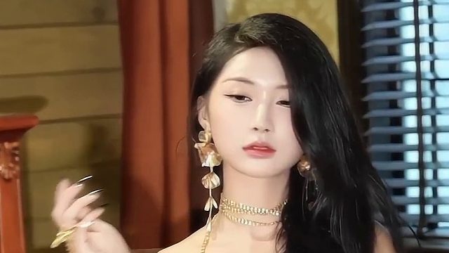 纯爱难觅舞台，但你处，便是我的专属浪漫场～