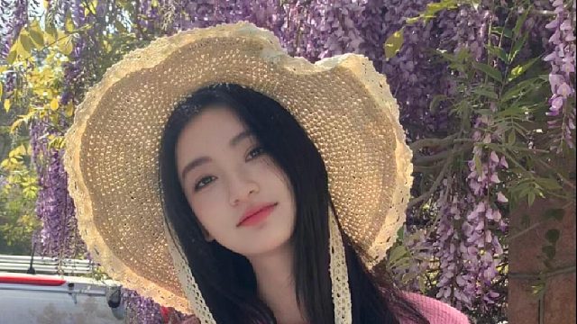 漫步青岛街头，来一场悠然自得的都市探索之旅。