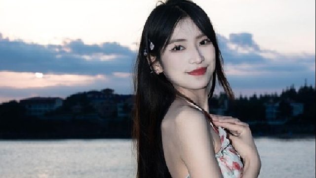 刚好缺个人拍一拍结果碰到了四位湖南的小姐姐