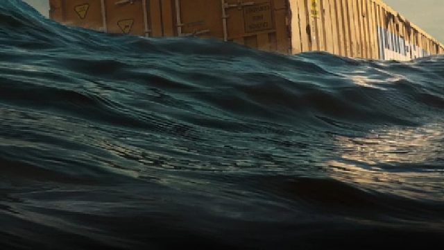 妊妇陷沧海，婴孩意外诞临