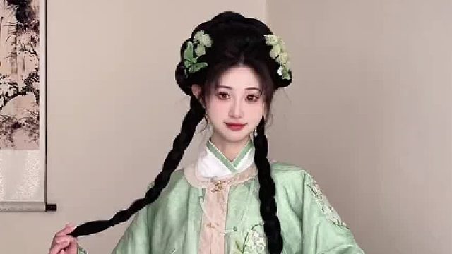 三月梨花雪 几载开了又败