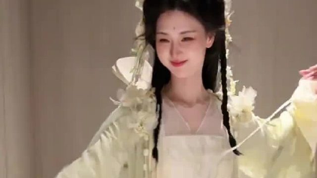 我不爱无聊人间，只偏爱你眉眼。大全套真的好有仙侠感啊