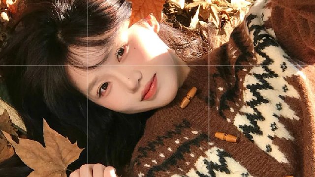 收藏几个秋日落叶氛围感满满的拍照姿势